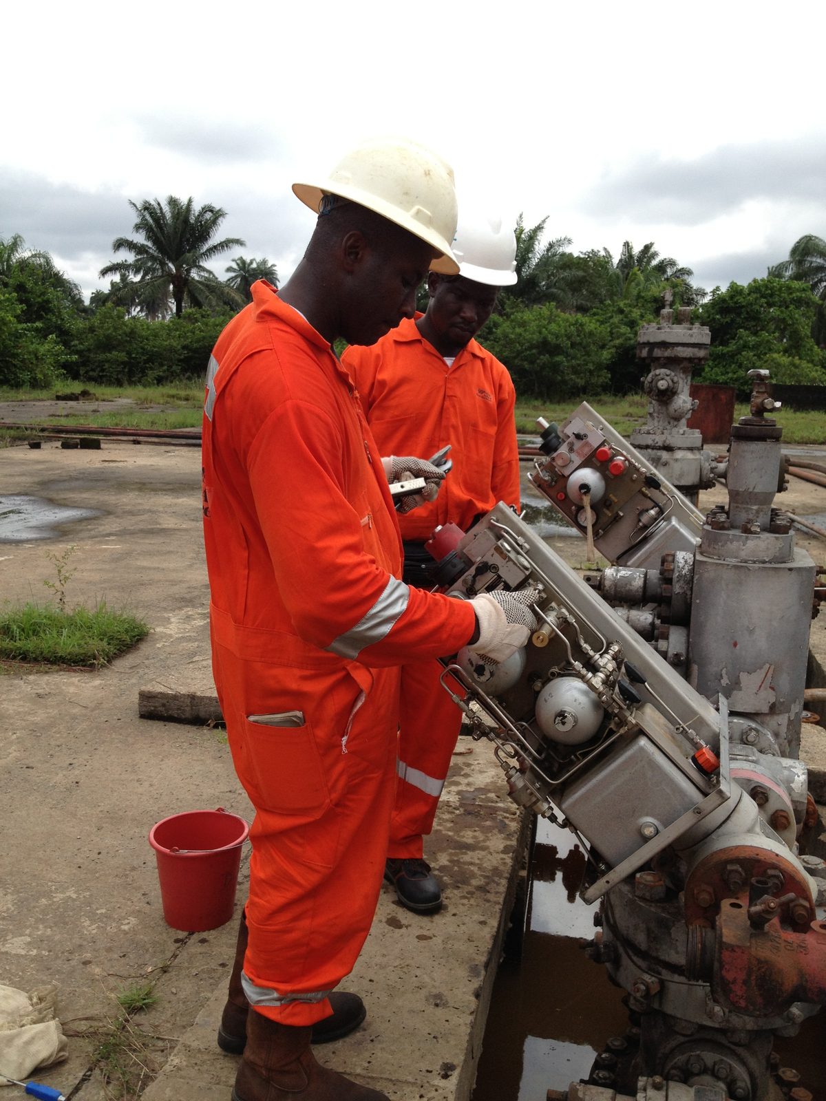Well-site crew on location